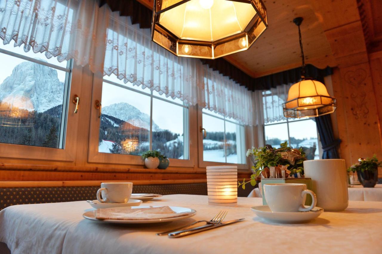 Garni Hotel Max Santa Cristina Val Gardena Exterior photo